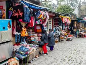 famous-heritage-market-kasauli-mall-road-popular-tourist-place-heritage-market-kasauli-mall-road-253121855